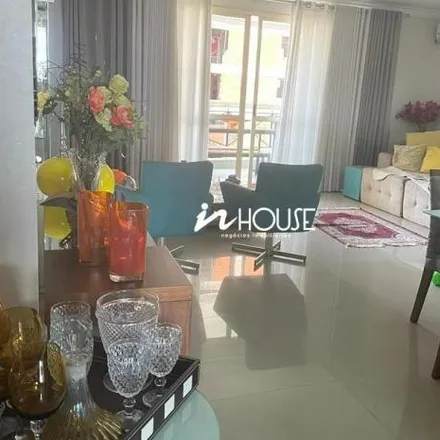 Buy this 4 bed apartment on Avenida Floriano Peixoto in Centro, Uberlândia - MG