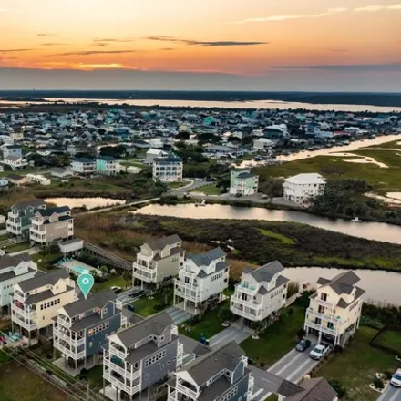 Image 6 - 158 Scotch Bonnet Circle, West Onslow Beach, North Topsail Beach, NC 28445, USA - House for sale