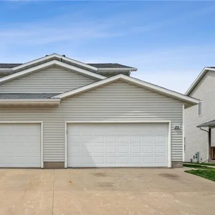 Buy this 2 bed townhouse on 320 Antler Court in Marion, IA 52302