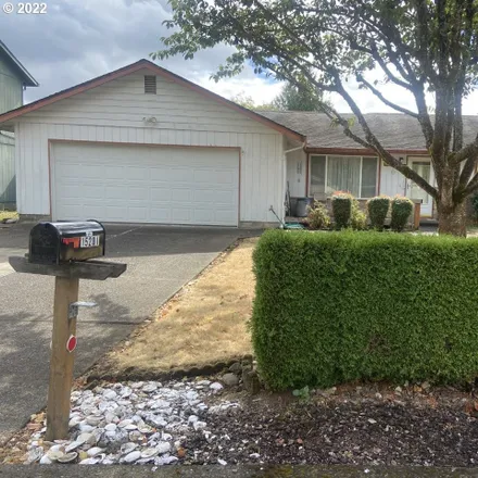 Buy this 3 bed house on 15201 Southeast 1st Street in Vancouver, WA 98684
