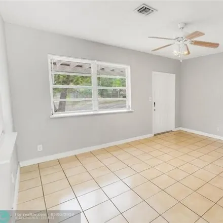 Image 3 - 274 Southwest 22nd Avenue, Fort Lauderdale, FL 33312, USA - House for sale