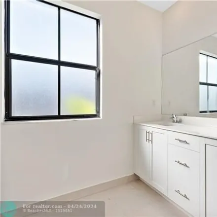 Image 8 - 1920 Southwest 5th Street, Fort Lauderdale, FL 33312, USA - House for sale
