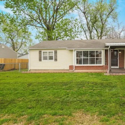 Buy this 3 bed house on 290 South Roosevelt Avenue in Aurora, MO 65605