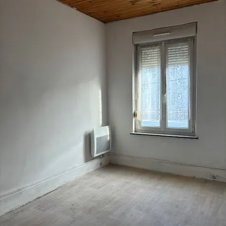 Rent this 3 bed apartment on 26 Rue Sainte-Élisabeth in 57100 Thionville, France