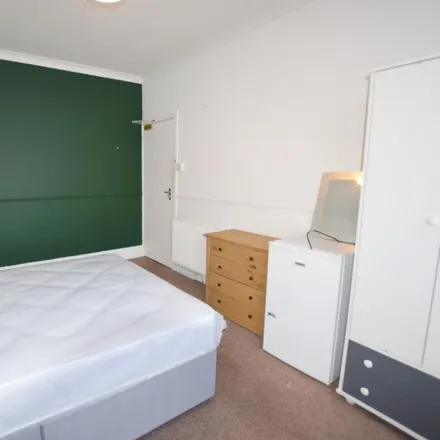 Rent this 1 bed room on 11 Crest Road in Poole, BH12 3DR