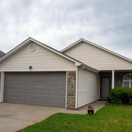 Buy this 3 bed house on 2120 Call Drive in Lexington, KY 40505
