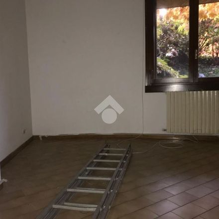 Rent this 3 bed apartment on Scuola Primaria Don Milani in Via della Busa, 23851 Sala al Barro