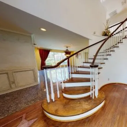 Rent this 5 bed apartment on 372 Robbins Drive in Robbinswood, Houston