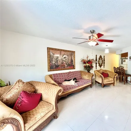 Image 6 - 8323 Lake Drive, Doral, FL 33166, USA - Condo for sale