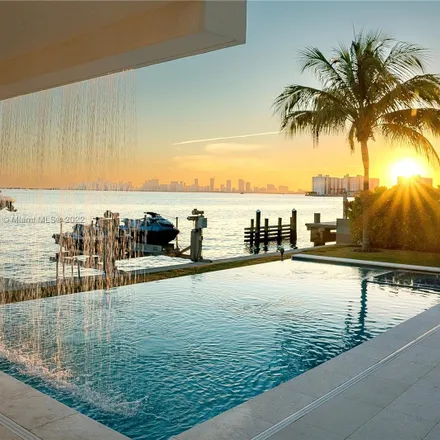 Image 5 - 1776 Bay Drive, Isle of Normandy, Miami Beach, FL 33141, USA - House for rent