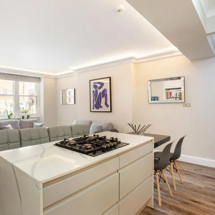 Rent this 2 bed apartment on Burnham Court in Moscow Road, London