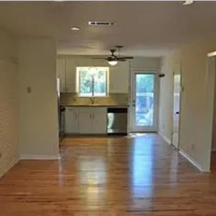 Image 3 - 3711 Bridle Path Apt B, Austin, Texas, 78703 - Apartment for rent