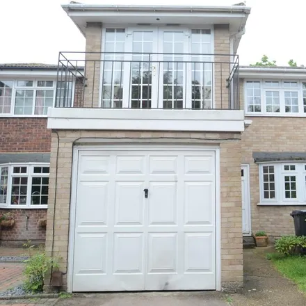 Rent this 3 bed house on 4 Canewdon Close in Horsell, GU22 7RA