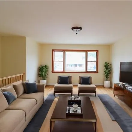 Rent this 3 bed apartment on 1472 Nepperhan Avenue in Nepera Park, City of Yonkers