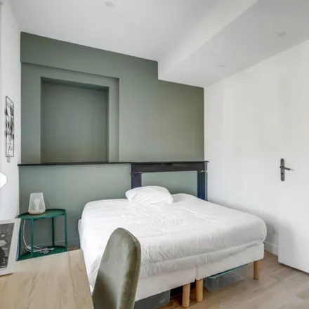 Image 1 - 28 boulevard de Montebello - Room for rent