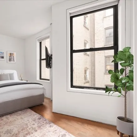 Image 7 - 340 West 19th Street, New York, NY 10011, USA - Townhouse for sale