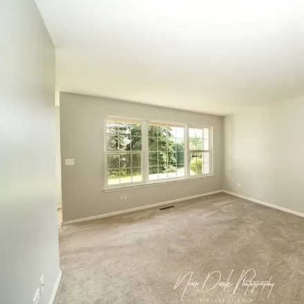 Image 4 - 1228 N Red Oak Cir Unit 2, Round Lake Beach, Illinois, 60073 - Condo for sale