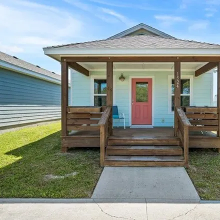Image 4 - 1598 South Pearl Street, Rockport, TX 78382, USA - House for sale