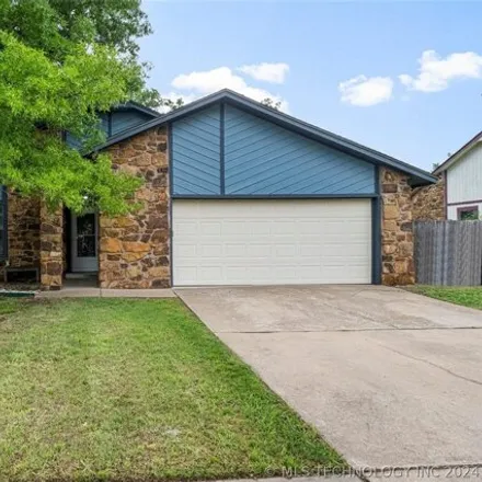 Image 1 - 1959 North 22nd Street, Broken Arrow, OK 74012, USA - House for sale