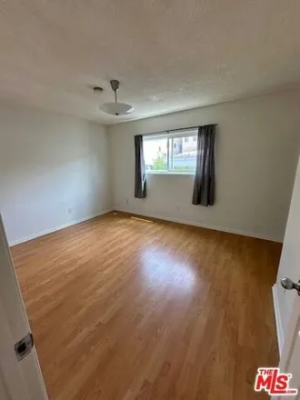 Image 3 - 672 North Grand Avenue, Los Angeles, CA 90012, USA - Townhouse for rent