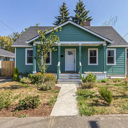 Buy this 4 bed house on 7014 North Vancouver Avenue in Portland, OR 97217