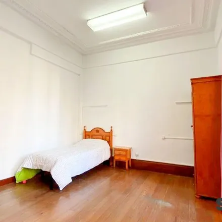 Rent this 6 bed apartment on Calle Hurtado de Amézaga / Hurtado de Amezaga kalea in 24, 48008 Bilbao