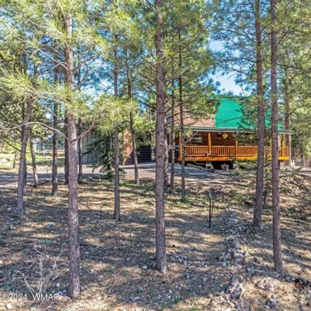 Buy this 3 bed house on 1991 Twin Pines Trail in Navajo County, AZ 85933