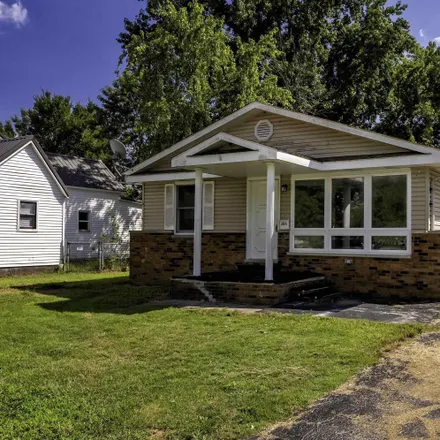 Buy this 3 bed house on 306 East Lindell Street in West Frankfort, Franklin County