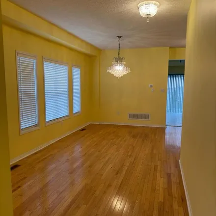 Rent this 4 bed apartment on 3902 McDowell Drive in Mississauga, ON L5M 6R7