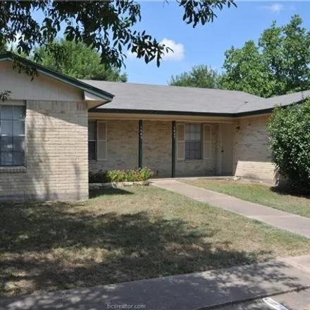 Buy this studio house on 1525 Hawk Tree Drive in College Station, TX 77845