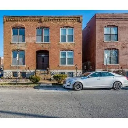 Image 1 - 1549 Deer Street, St. Louis, MO 63113, USA - House for sale