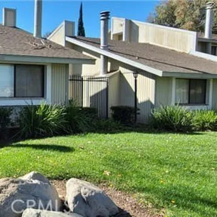 Rent this 2 bed condo on unnamed road in Victoria, San Bernardino