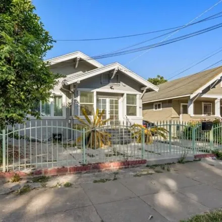 Buy this 3 bed house on 818 North 13th Street in San Jose, CA 95112