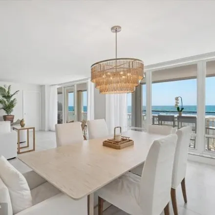 Image 3 - 2298 South Ocean Lane, Harbor Heights, Fort Lauderdale, FL 33316, USA - Condo for sale