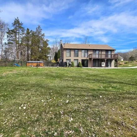 Buy this 3 bed house on 88 Gooseneck Hill Road in Canterbury, Northeastern Connecticut Planning Region