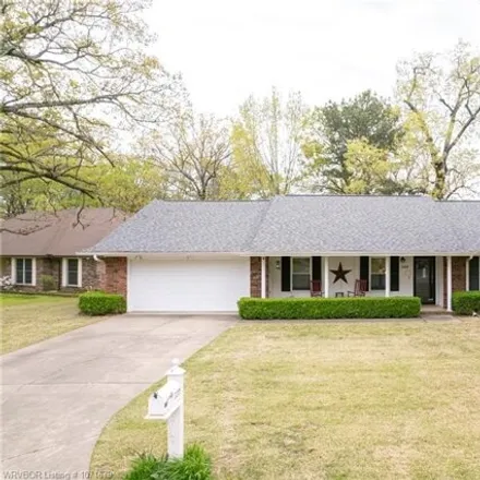 Image 1 - 3275 Village Road, Fort Smith, AR 72903, USA - House for sale