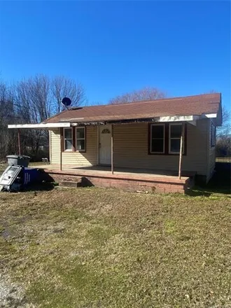 Buy this 2 bed house on 825 Southwest 8th Street in Wagoner, OK 74467