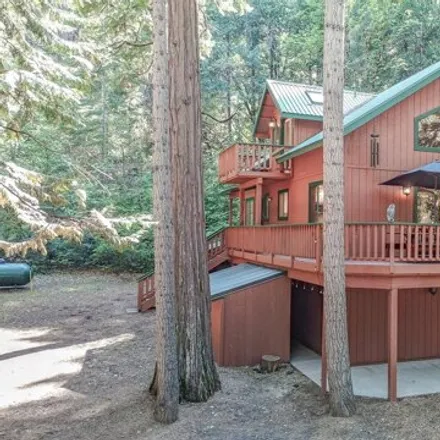 Buy this 3 bed house on 1420 Timber Hills Road in Siskiyou County, CA 96067