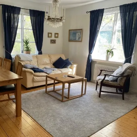 Rent this 5 bed house on Gustafsvägen 13 in 169 58 Solna kommun, Sweden