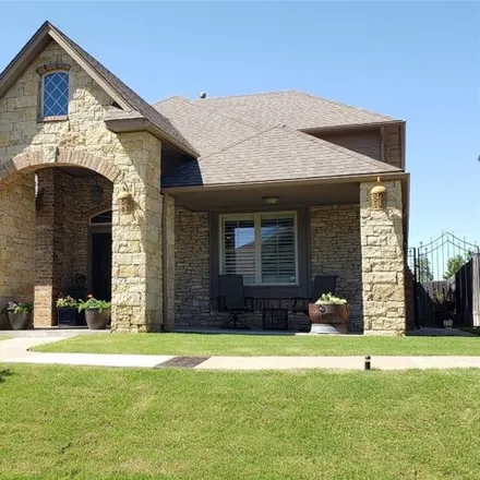 Buy this 3 bed house on 9246 Kelly in Midwest City, OK 73130