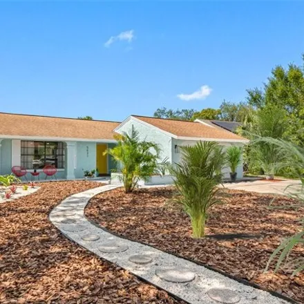 Buy this 3 bed house on 5635 Executive Drive in New Port Richey, FL 34652