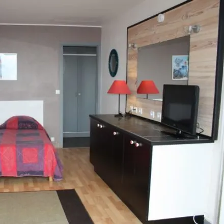 Image 1 - 42 Avenue de la République, 94800 Villejuif, France - Apartment for rent