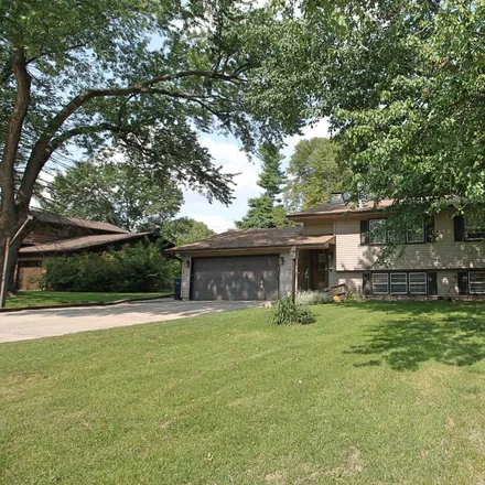 Buy this 4 bed house on 2310 Dartmouth Drive in Janesville, WI 53548