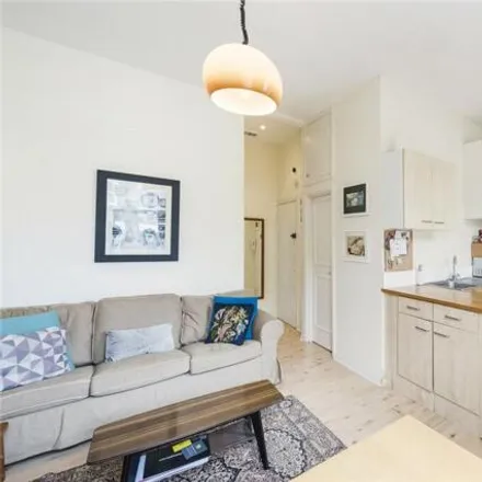 Image 1 - 23 Sterndale Road, London, W14 0HT, United Kingdom - Room for rent