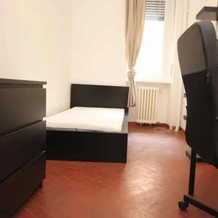 Rent this 5 bed room on Chiesa di Santa Croce in Via Giuditta Sidoli, 10