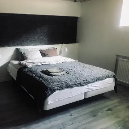 Rent this 2 bed room on Husievägen in 212 33 Malmo, Sweden
