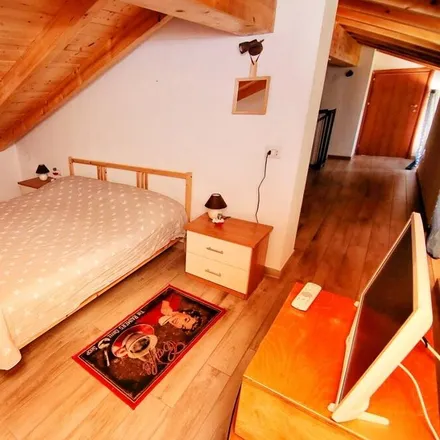 Rent this 2 bed apartment on 21012 Cassano Magnago VA