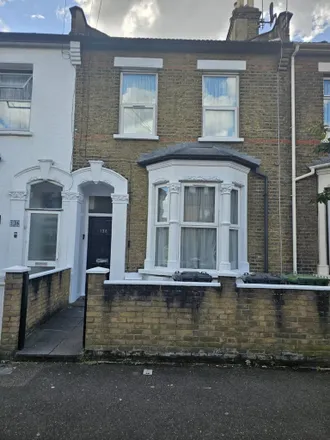 Rent this 3 bed townhouse on 138 Langthorne Road in London, E11 4HR