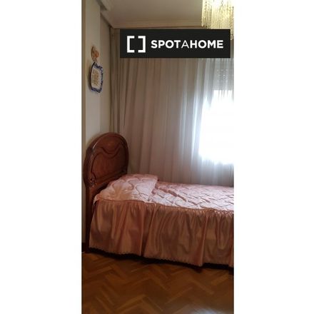 Rent this 2 bed room on Paseo de la Estación in 81, 37004 Salamanca