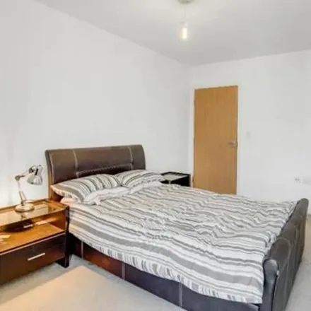 Image 2 - Barclays, 20-24 Ripple Road, London, IG11 7PX, United Kingdom - Apartment for rent